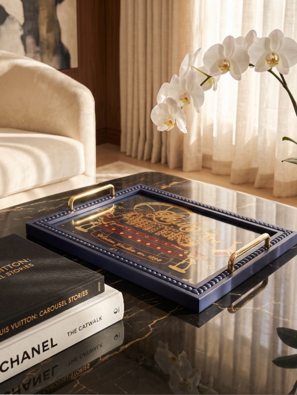 Decorative Serving Tray in Black & Gold Like New - Picture 3 of 4